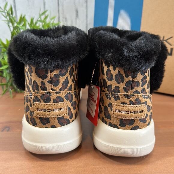 Skechers Animal Print On the Go Bundle Up Ankle Boots Size 6.5 - Picture 6 of 11
